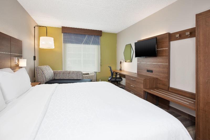 Holiday Inn Express & Suites Warrenton, an IHG image