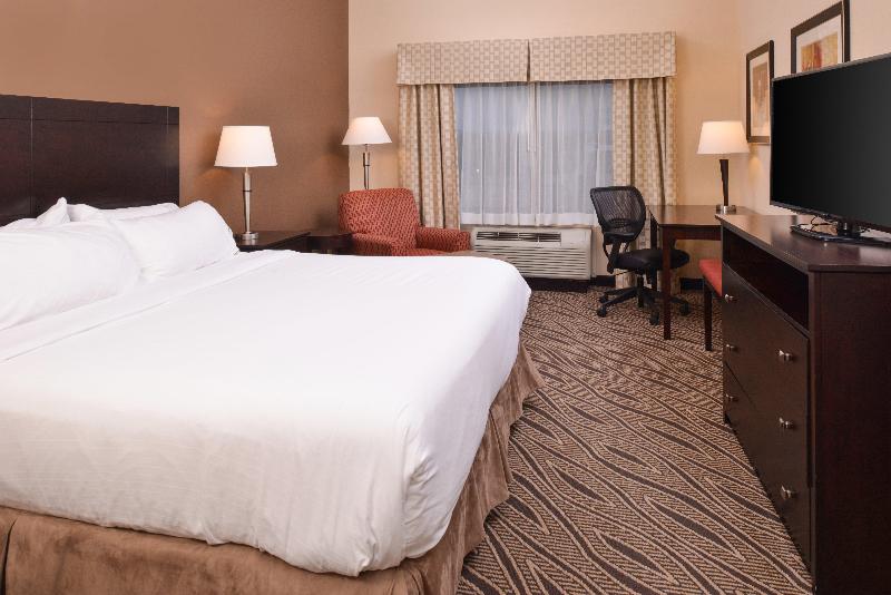 Holiday Inn Express and Suites Washington Meadow L photo 16