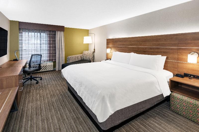 Holiday Inn Express and Suites Providence Woonsock photo 20