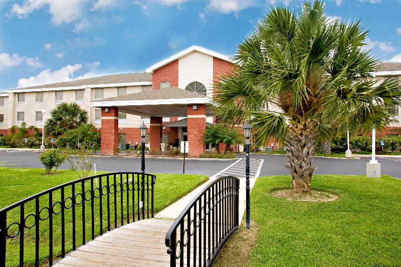 Holiday Inn Express & Suites Weslaco By IHG