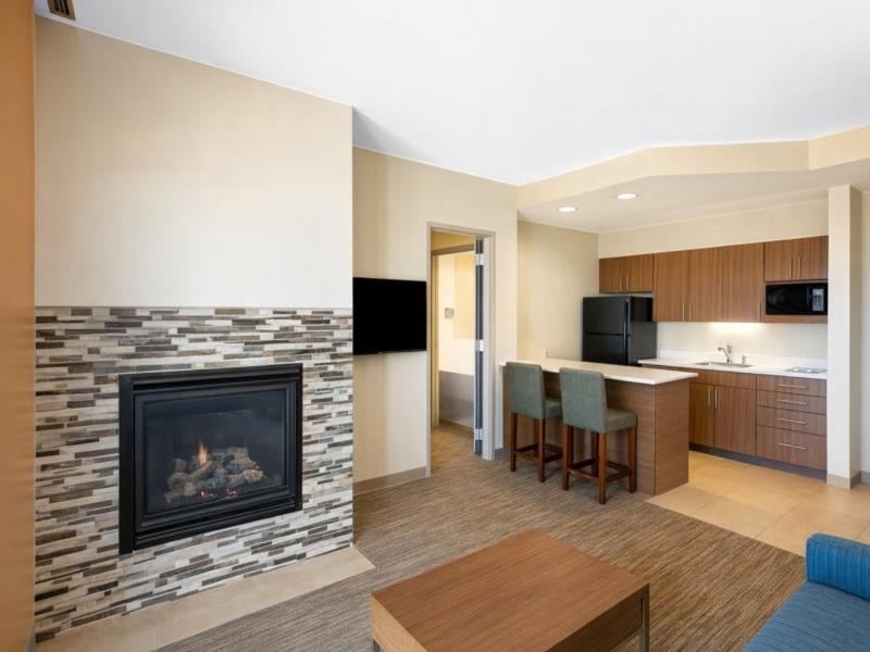 Holiday Inn Express and Suites St. George North Zi image