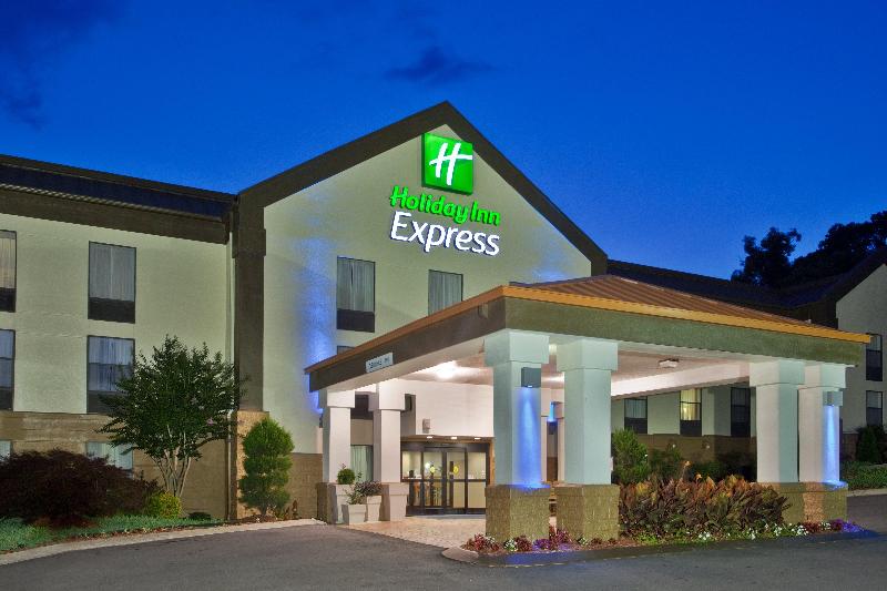 HOLIDAY INN EXPRESS HOTEL AND SUITES KIMBALL