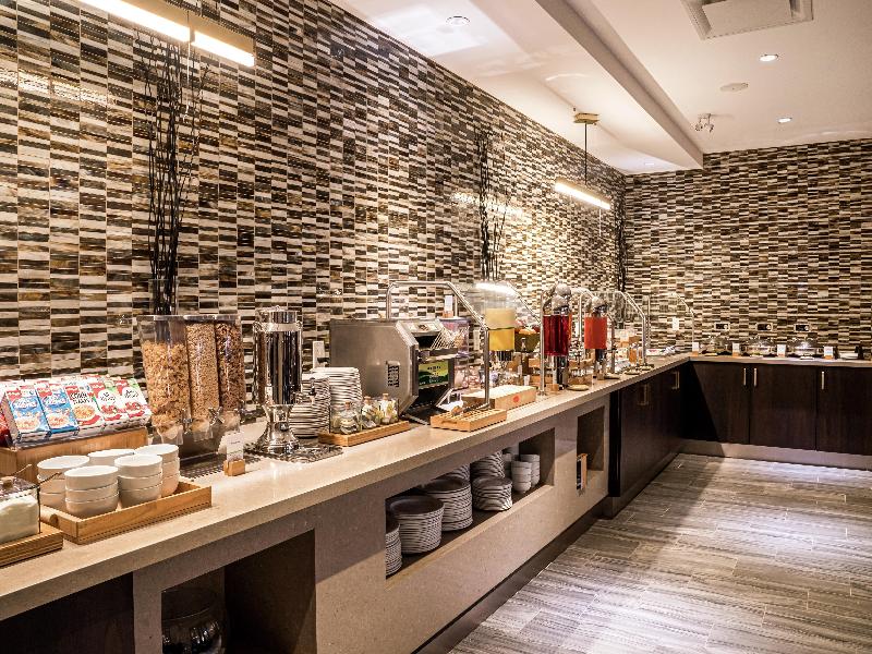 DoubleTree by Hilton Kitchener image