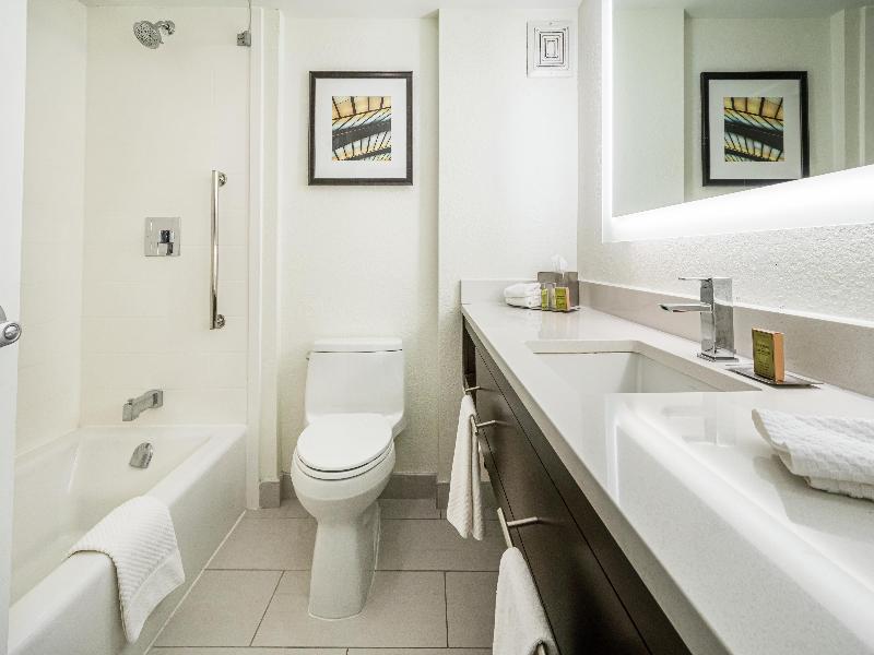 DoubleTree by Hilton Kitchener image