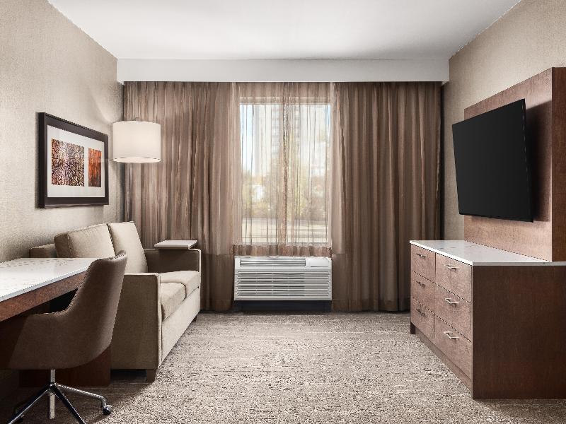 DoubleTree by Hilton Kitchener image