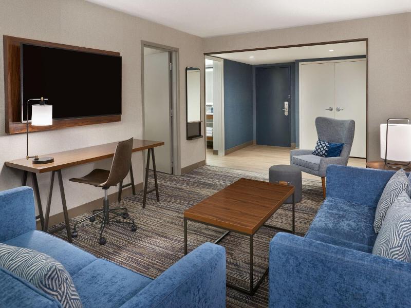 Suite, 1 Bedroom (1 King Bed)
