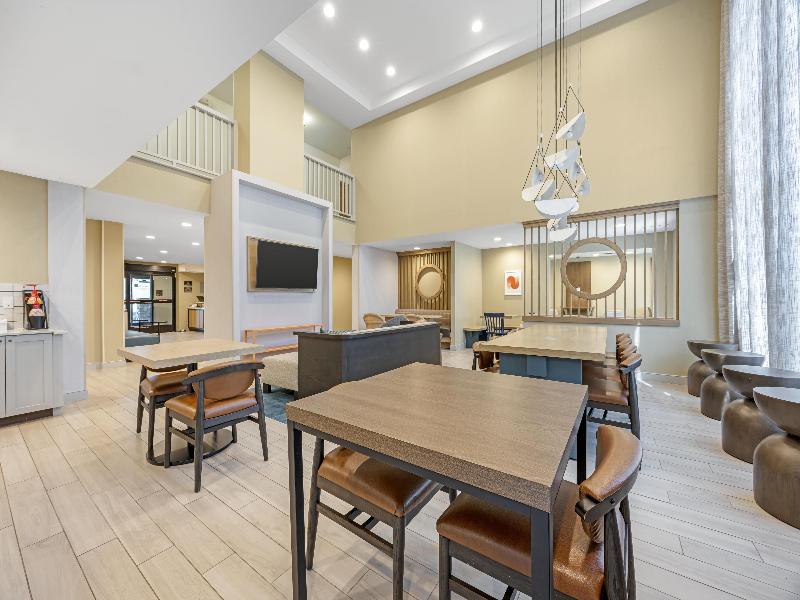 Sonesta ES Suites Portland Vancouver 41st Street image