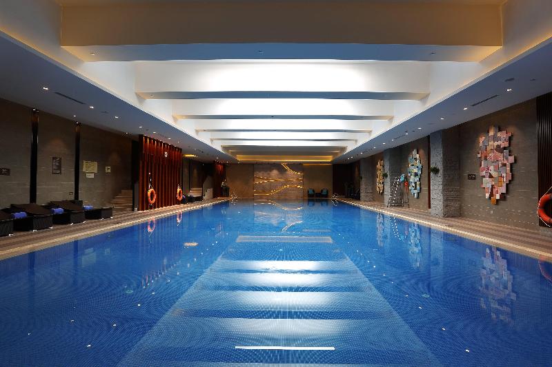 Hualuxe Yangjiang City Center image