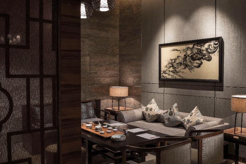 Hualuxe Yangjiang City Center image