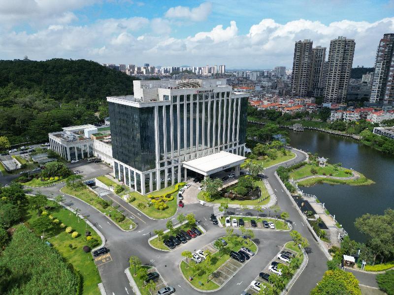 Hualuxe Yangjiang City Center image