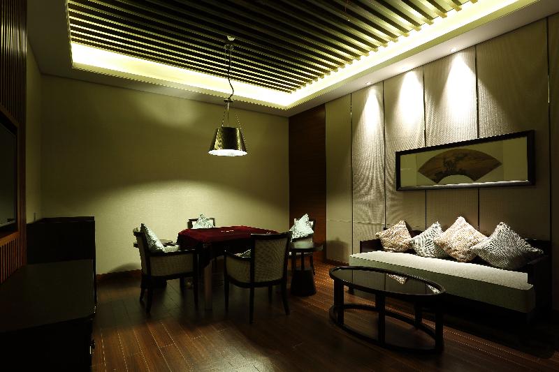 Hualuxe Yangjiang City Center image