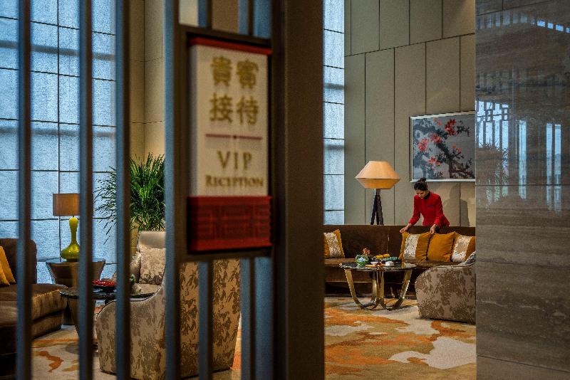 Hualuxe Yangjiang City Center image
