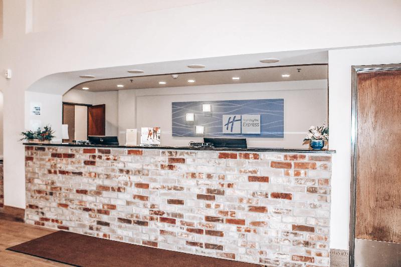 Lucille's Hotel image