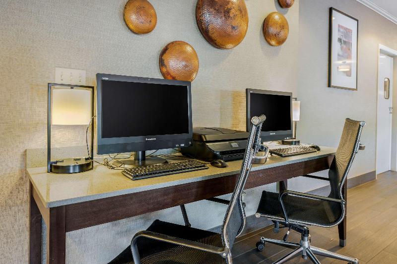 Best Western Plus Warsaw image