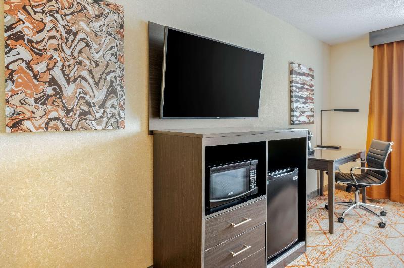 Best Western Plus Warsaw image