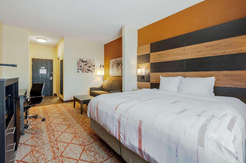 Best Western Plus Warsaw image 3