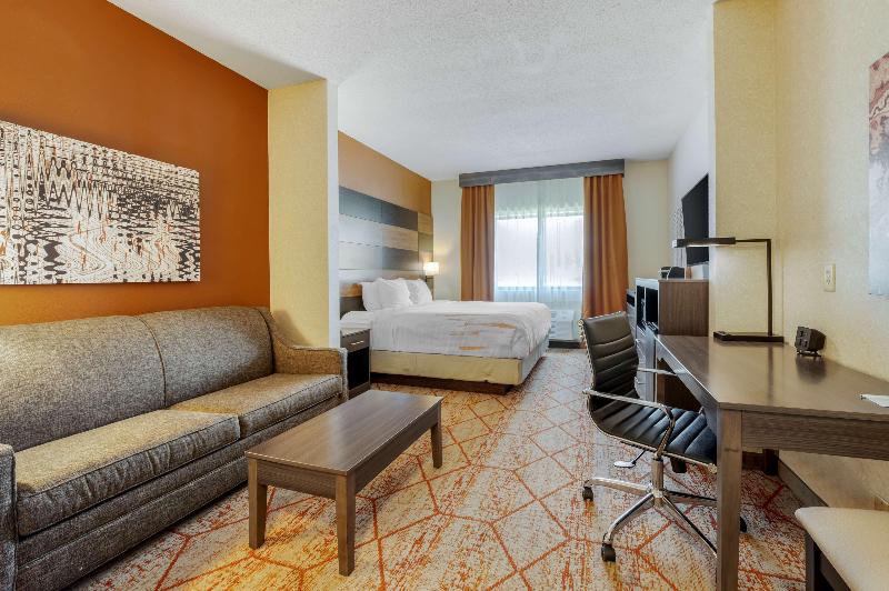 Best Western Plus Warsaw image 2