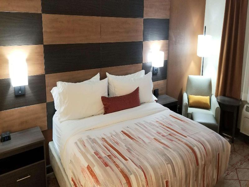 Best Western Plus Warsaw image
