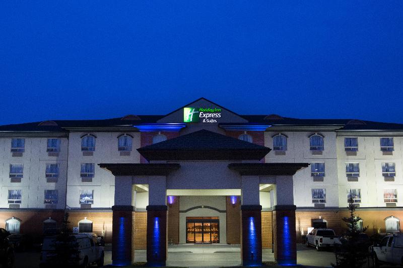 Holiday Inn Express and Suites Drayton Valley