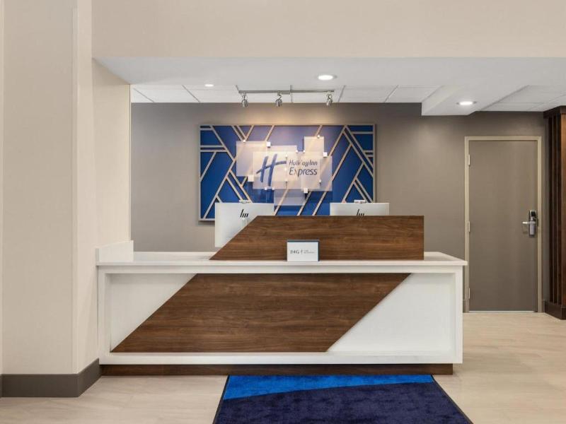 Holiday Inn Express Montgomery - East I-85 By IHG image