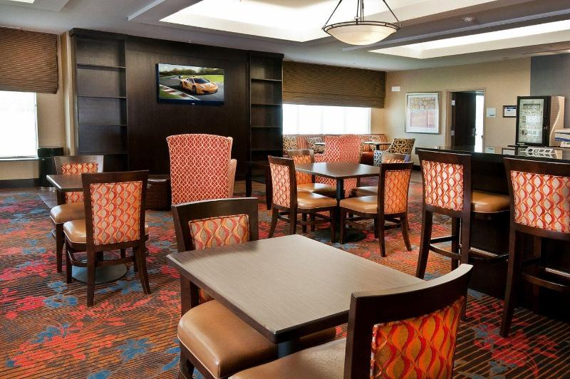 Holiday Inn Express and Suites Pearsall image