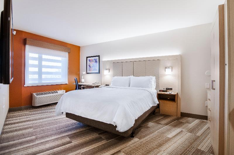 Holiday Inn Express and Suites Langley photo 14