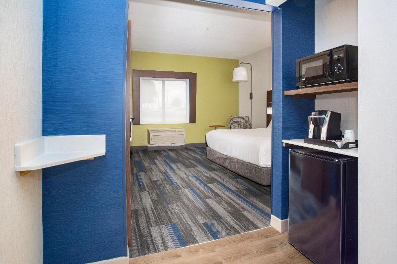 Holiday Inn Express Kansas City At The Legends IHG photo 20