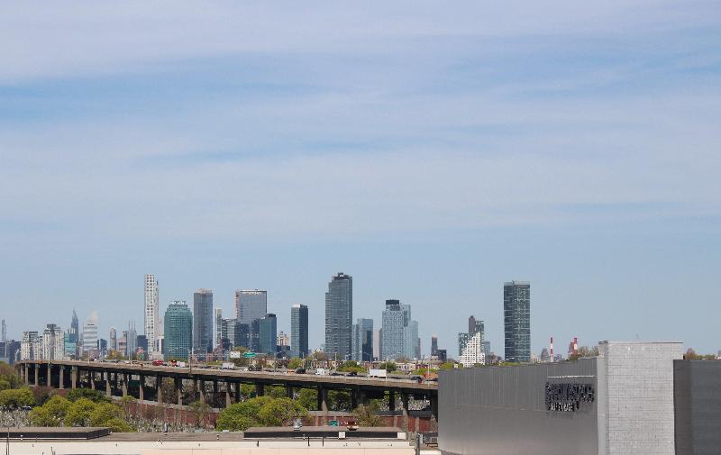 Holiday Inn Express Maspeth Hotel - Image 2