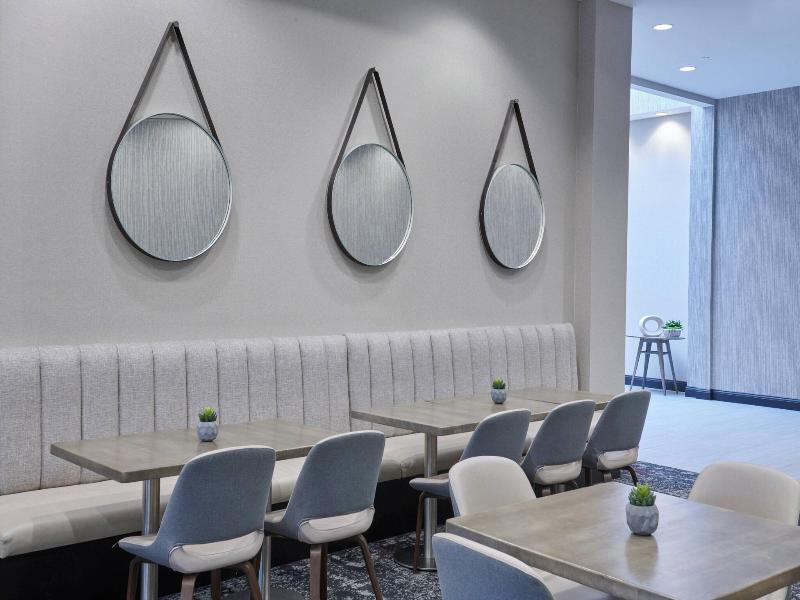 Delta Hotels by Marriott Detroit Novi image