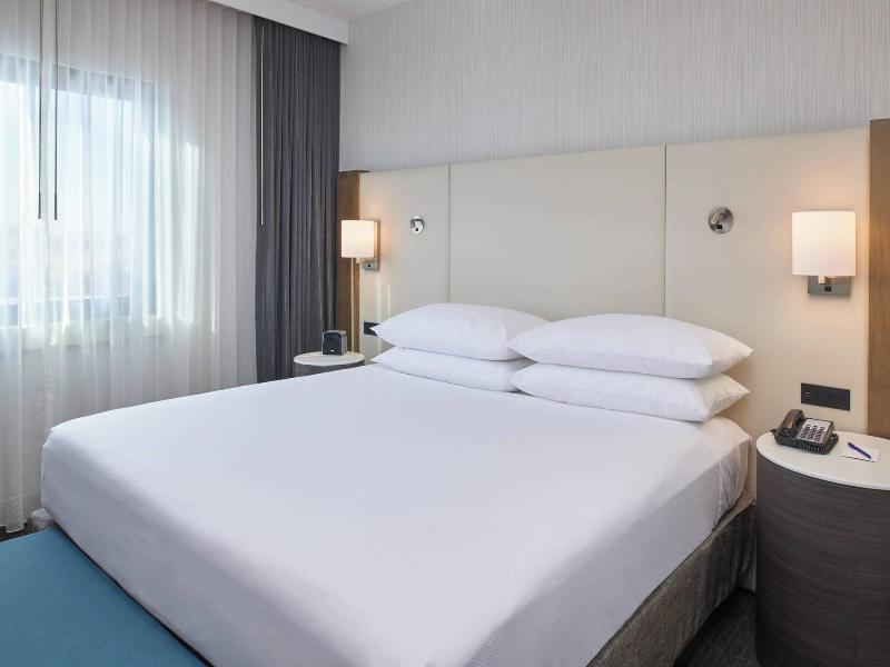 Delta Hotels by Marriott Detroit Novi image