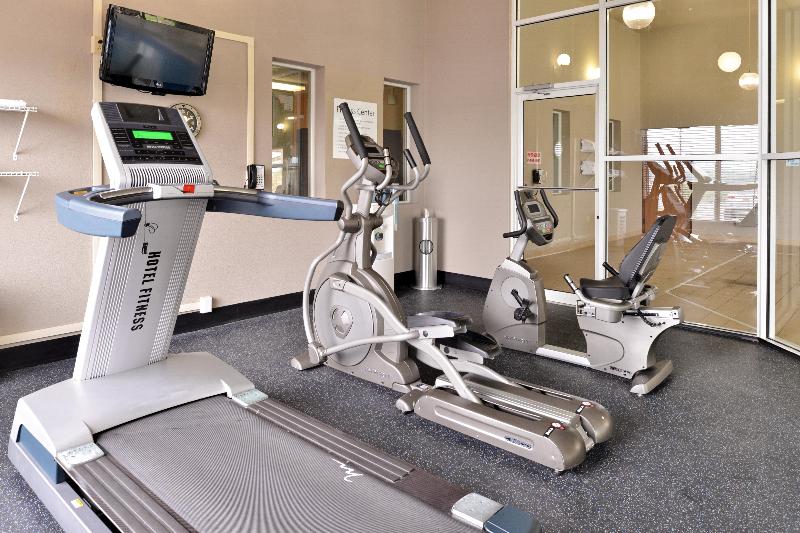Holiday Inn Express and Suites St Marys image
