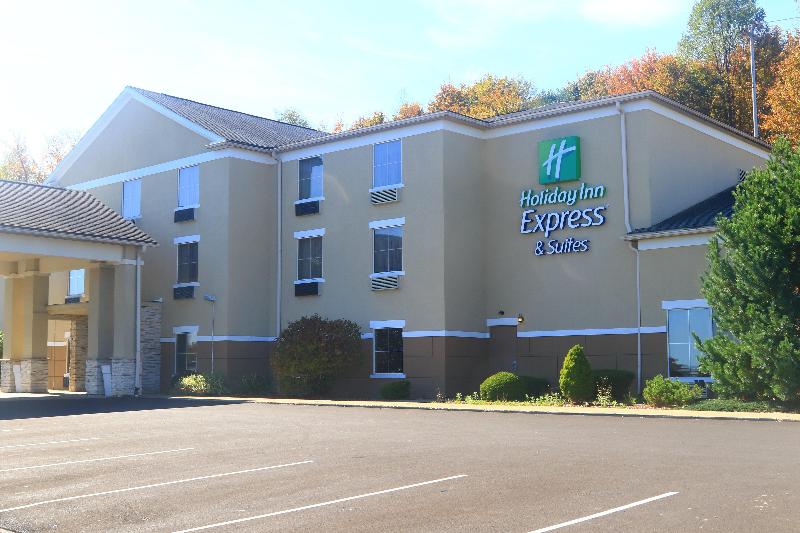Holiday Inn Express and Suites St Marys image