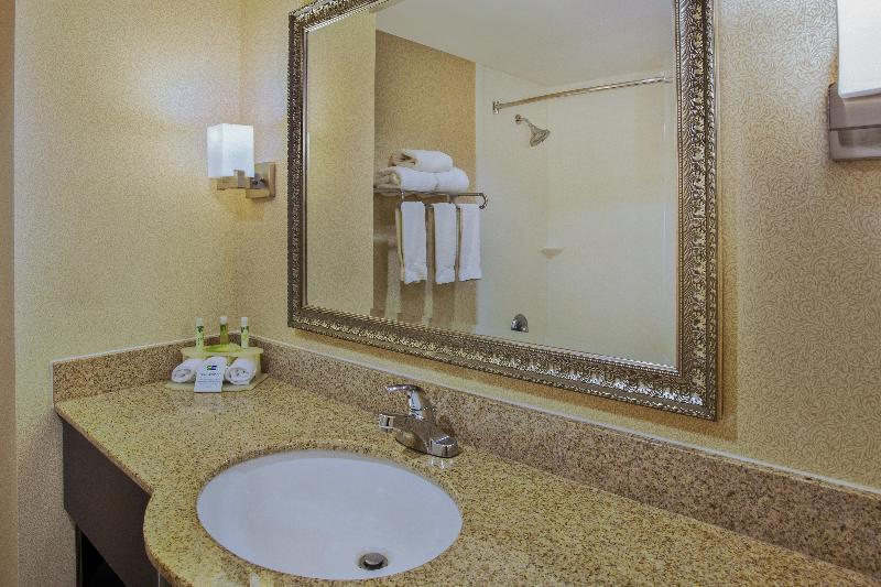 Fairfield Inn & Suites Newmarket | Marriott Bonvoy — photo 38