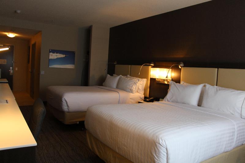 Holiday Inn Express and Suites Cold Lake photo 7