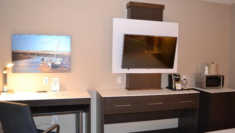 Holiday Inn Express and Suites Cold Lake photo 14
