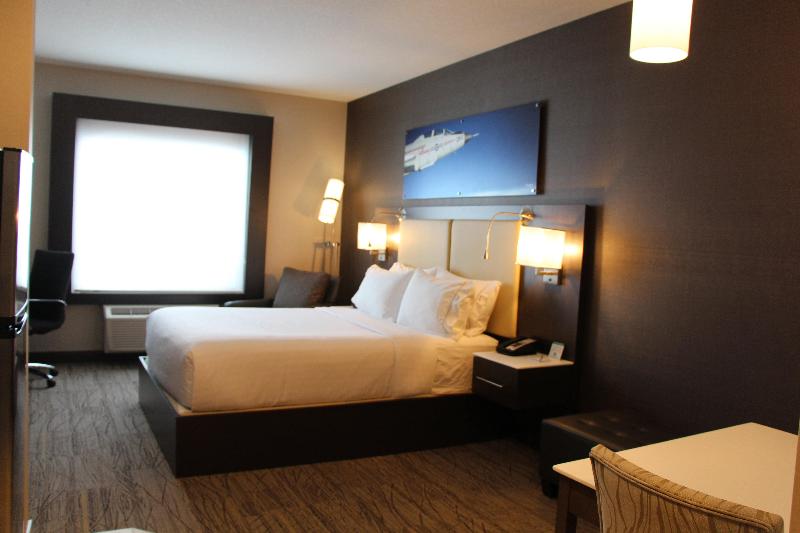 Holiday Inn Express and Suites Cold Lake photo 15