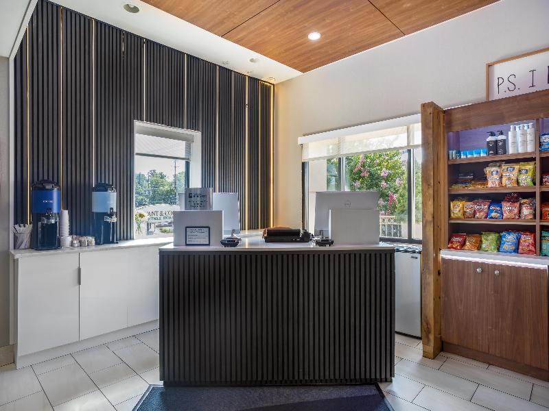 Best Western Roslyn-Long Island Hotel image