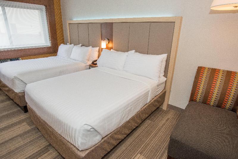 Best Western Roslyn-Long Island Hotel image
