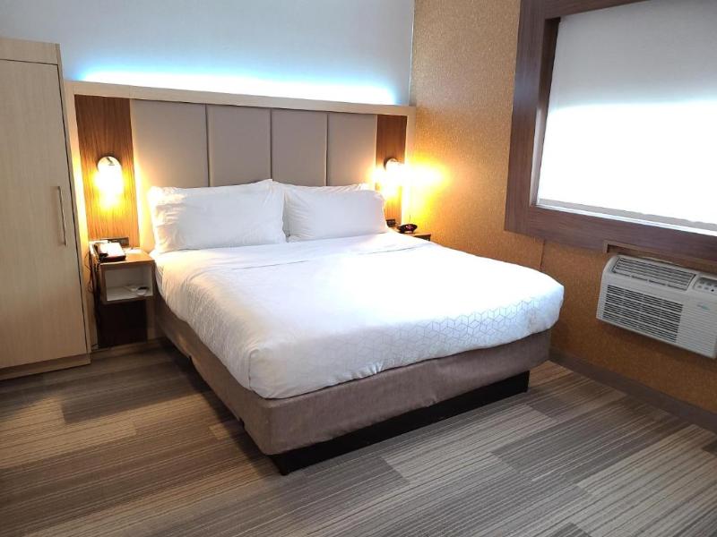 Best Western Roslyn-Long Island Hotel image