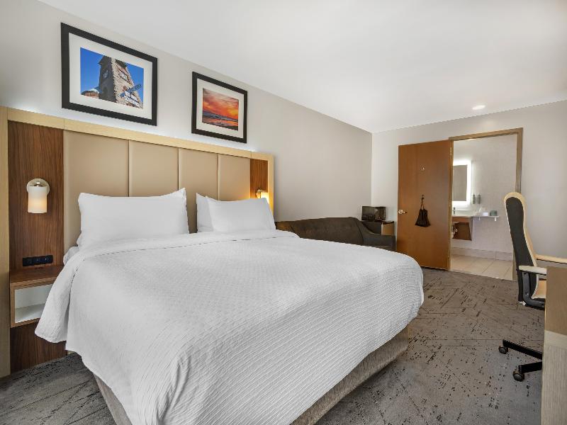 Best Western Roslyn-Long Island Hotel image