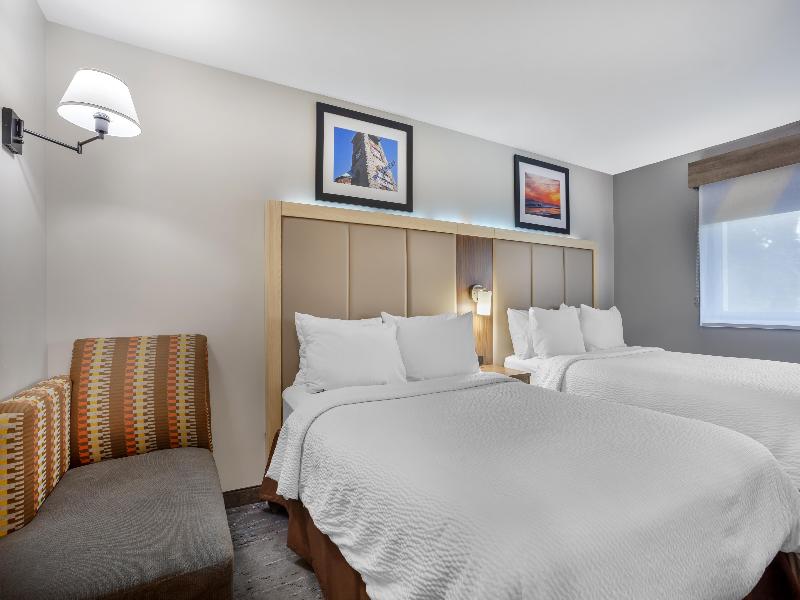 Best Western Roslyn-Long Island Hotel image