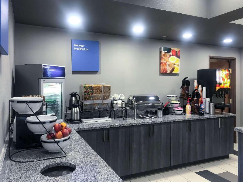 Holiday Inn Express Owasso image