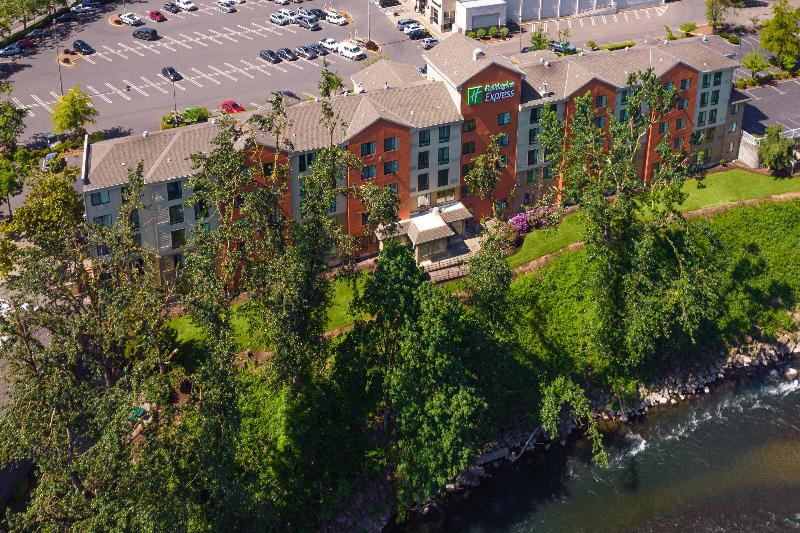 Holiday Inn Express Portland Se Clackamas Area IHG