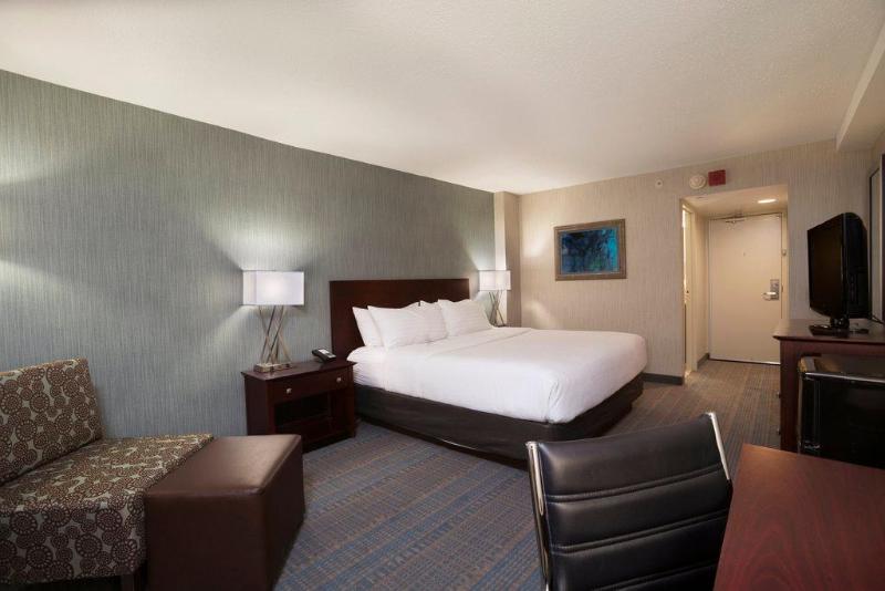 Holiday Inn Columbus Dwtn Capitol Square image