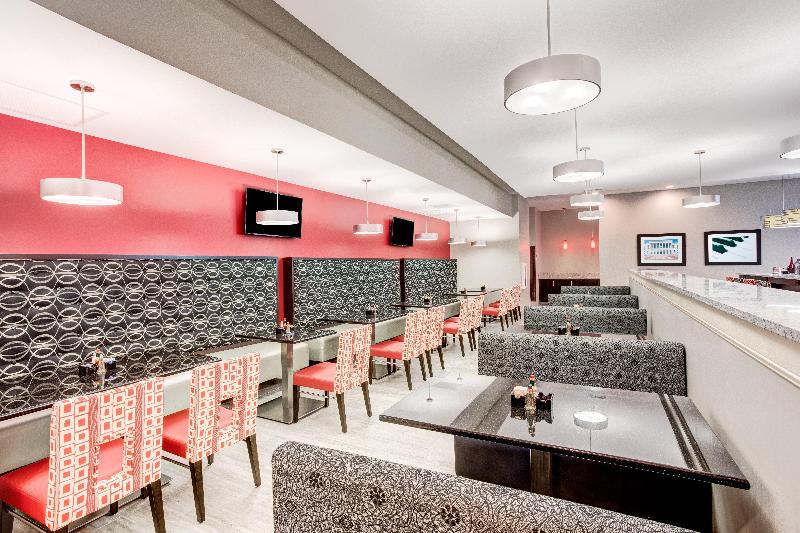 Holiday Inn Hotel and Suites Lafayette North image