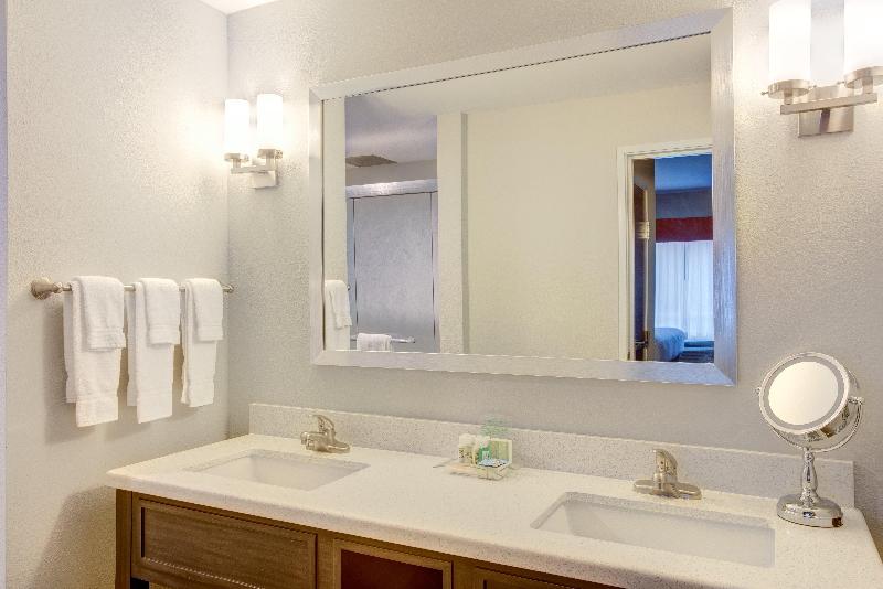 Holiday Inn Hotel and Suites Lafayette North image