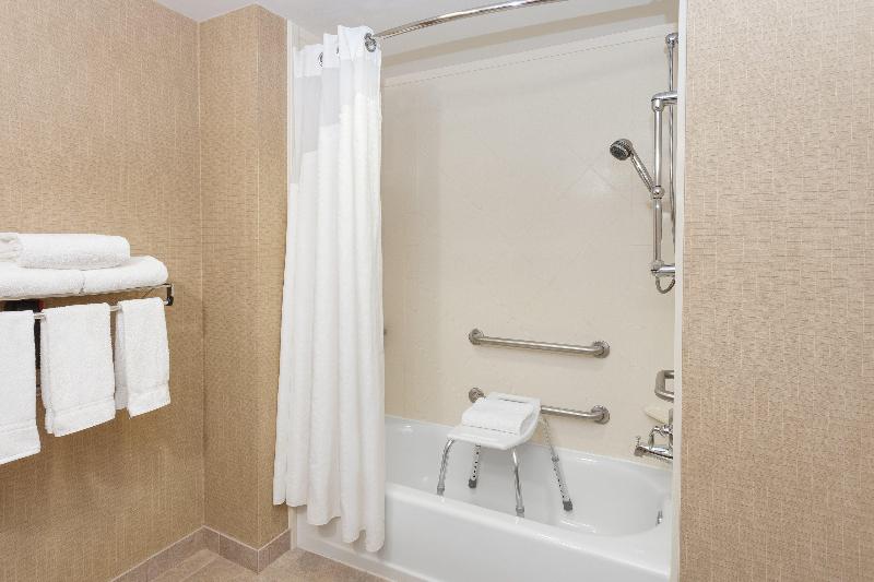 Holiday Inn Express & Sts Hampton South-Seabrook photo 24