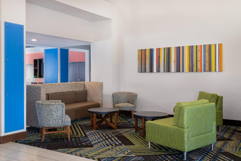 Holiday Inn Express & Suites Spring Hill By IHG image