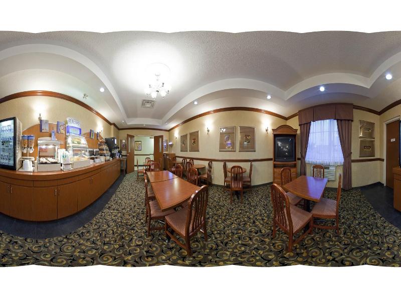 Holiday Inn Express and Suites Barrie image