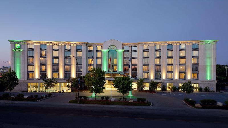 Holiday Inn Hotel and Suites Montreal Airport